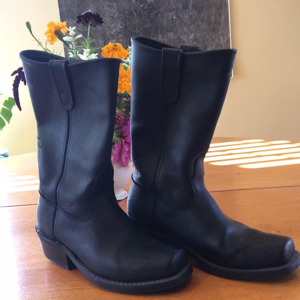 Genuine leather boots. Santa Fe Boot Co. Size 9
